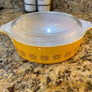 Vintage Pyrex orange town and country casserole dish